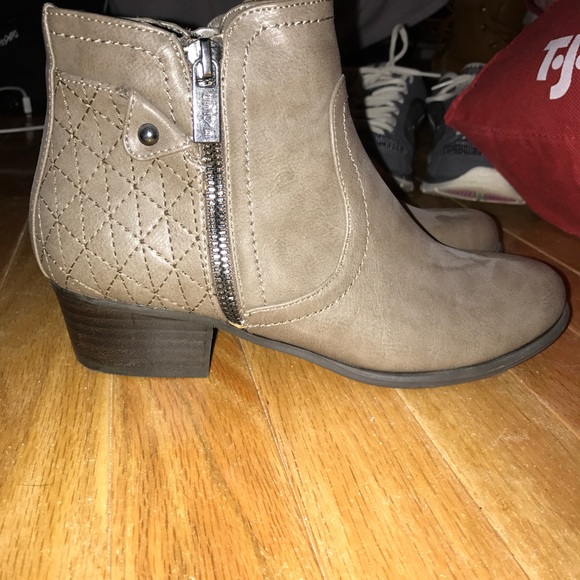 unisa shoes marshalls